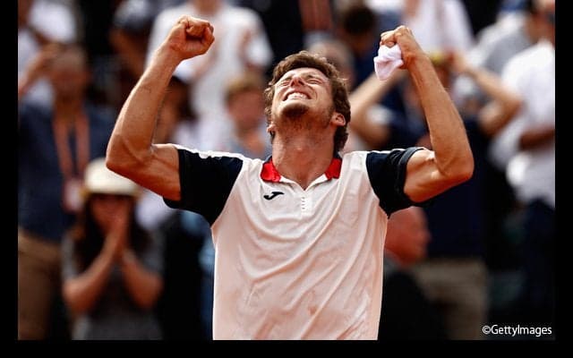 カレーニョ ブスタがラオニッチとの接戦を制して8強入り [全仏オープン]