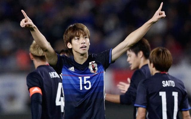 サッカー日本代表・槙野智章、大迫勇也と練習後にパシャリ…「2ショット半端ねぇー！」の反響