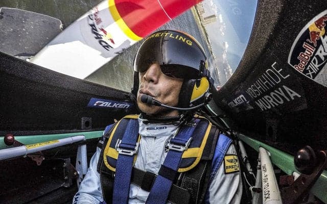 室屋義秀、エアレースパイロットになっていなかったら、タクシーの運転手に？