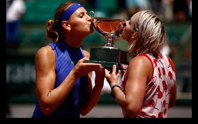 マテック サンズ／サファロバがバーティ／デラクアを破り、グランドスラム3大会連続制覇 [全仏オープン]