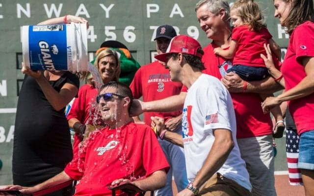 あのバケツが野球の殿堂へ！ブームで終わらないアメリカのチャリティー