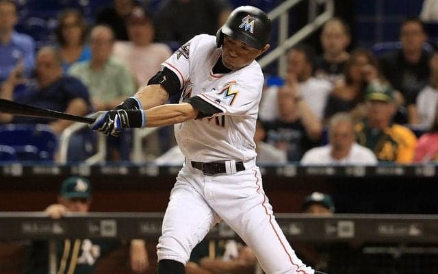 イチローが代打で同点適時打、6戦連続安打でメジャー通算は3049本に