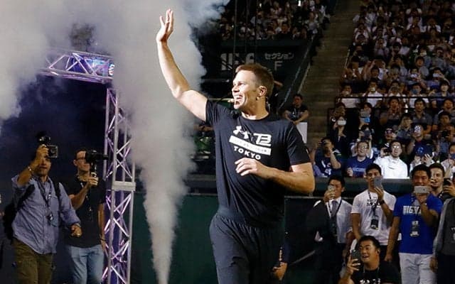 QBトム・ブレイディ来日！次世代選手を熱血指導