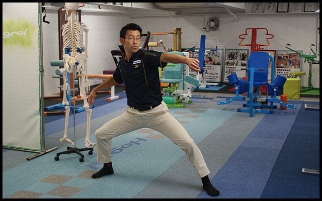 【球速アップ講座】相原さんに聞く「腰の落とし方」の極意！