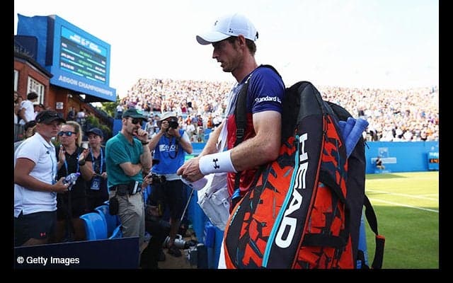 マレーが腰の痛みのためエキシビションを辞退