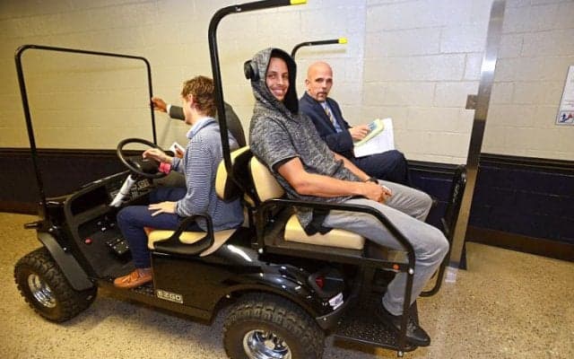 ゴルフ好きとして知られるステフィン・カリー、プロツアーの大会に出場することに