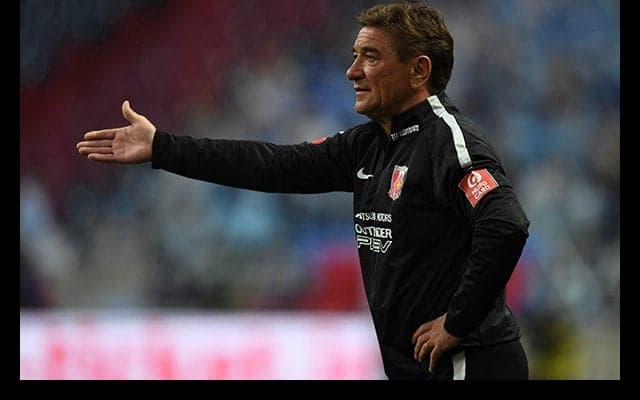 【Jリーグコラム】“非常ベル”を止められるのは選手と監督自身のみ