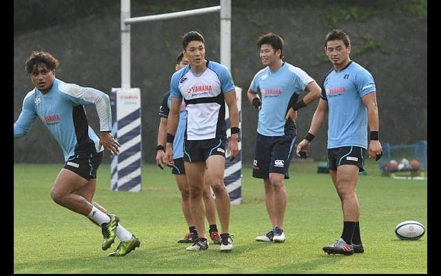  五郎丸初練習。指揮官は「チームに足りないものを運んでくれる」と期待。 