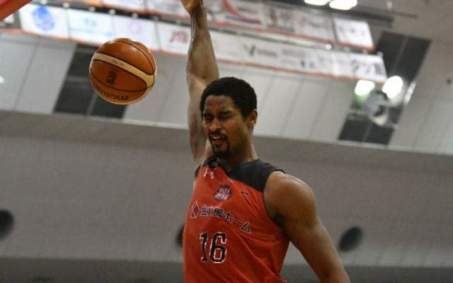 積極補強の琉球ゴールデンキングス、千葉ジェッツで『ゴール下の番人』を務めたヒルトン・アームストロングを獲得