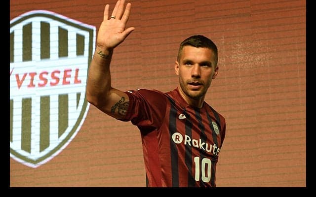 【ポドルスキ入団会見】「たくさんのゴールするところをお見せしたい」