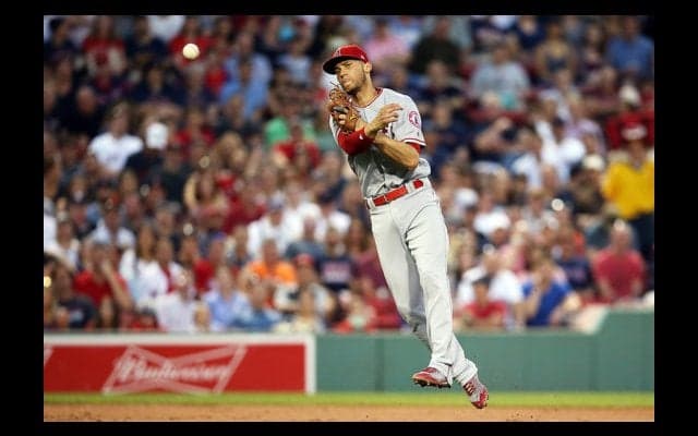 “怪物”揃いのMLBでも特別な存在？　遊撃で驚異的守備を連発する2人の名手