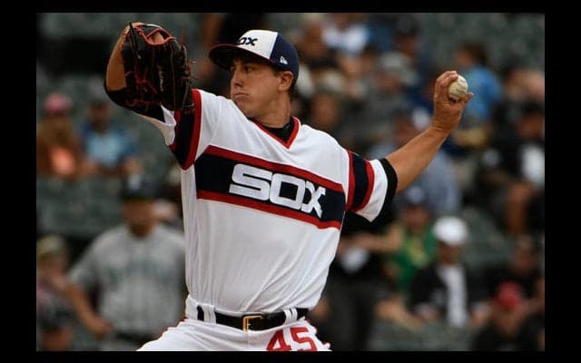 【MLB】Wソックス左腕、背面キャッチ→“グラブごとトス”　機転利かせて美技完成