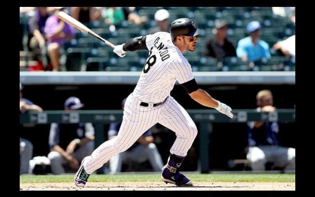 守備の名手アレナドが打席で爆発、3イニング連続弾含む5安打7打点の活躍