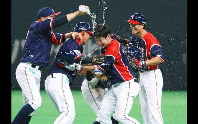 松本の一打で熱戦に決着！北海道日本ハムがサヨナラ勝ち！