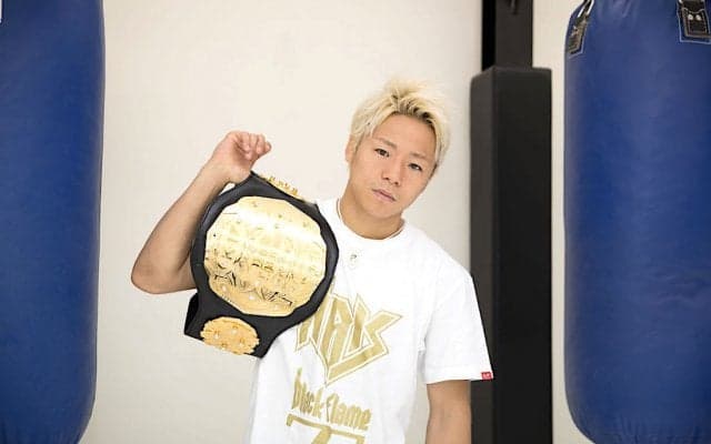 武尊「Tシャツは大きめサイズが好き。筋トレも大切だけど、体幹も鍛えて」【現役K-1選手に聞く“Tシャツの似合う身体作り”（前編）】