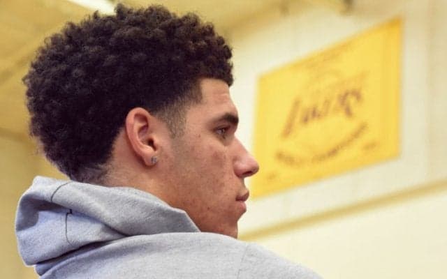 マジック・ジョンソンがロンゾ・ボールにプレッシャーをかける理由「偉大な選手は重圧など朝飯代わりにたいらげる」