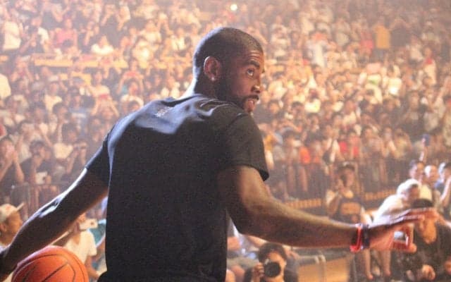 現役NBAスター、カイリー・アービングが登場！ナイキ主催の『CLUTCH BUCKET 東京』でファンとの交流を楽しんだ