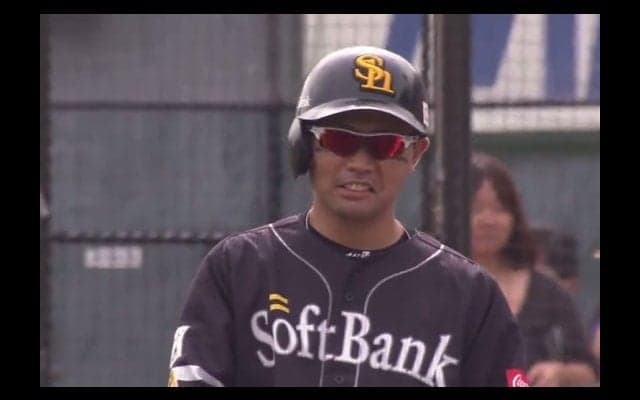 鷹、楽天撃破で1.5差　東浜10勝目＆“鬼門”仙台で初白星、中村晃＆デスパ2打点