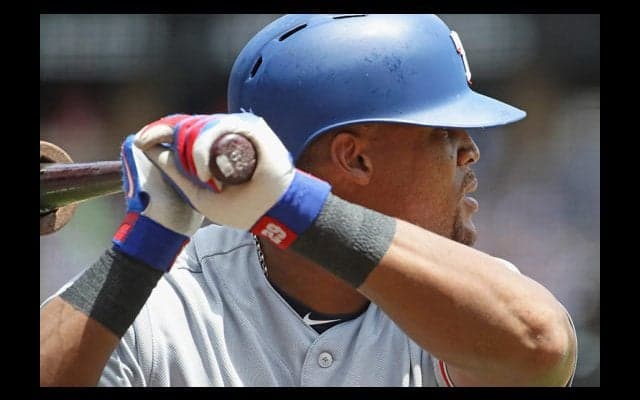 金字塔迫る強打者が珍退場、審判に批判の声「ユーモアのセンスが必要」