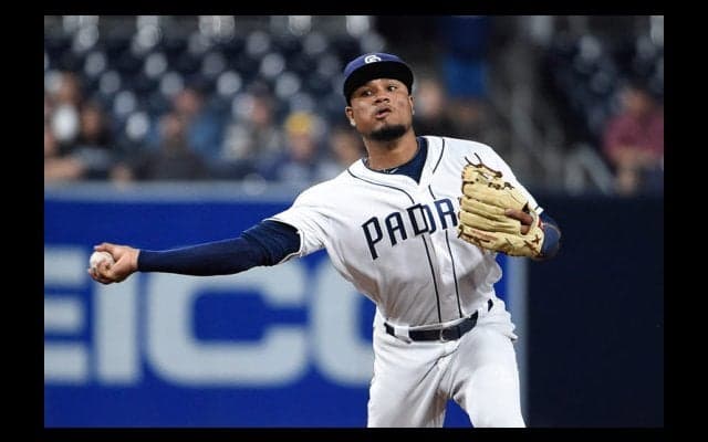 21歳“万能”プレーヤーが遊撃で美技　ダイブ→矢のような送球「えげつない」