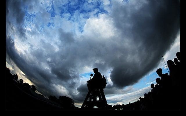 フィリポーシス父が無罪の申し立て、保釈条件は920万ドル