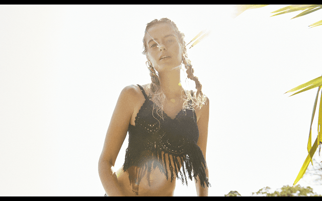 今夏の水着は「レイヤードコーデ」がポイント【最旬♪スポーツ×ファッション通信 #2】