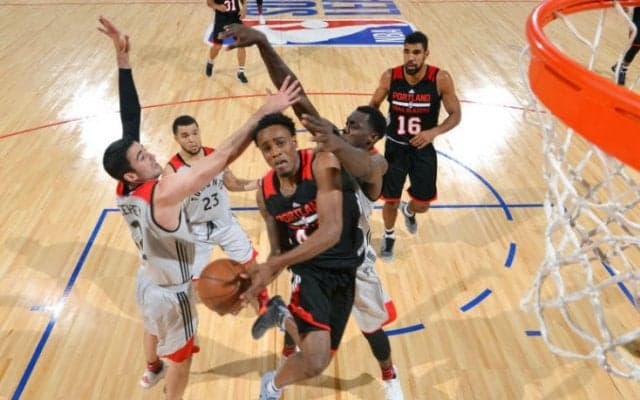 NBAに衝撃ならぬ笑劇、ウォリアーズがクリーブランドと契約!?