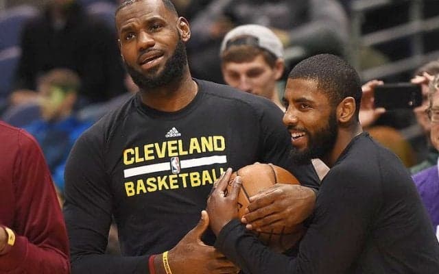 トレード希望のカイリー・アービングに対し、地元テレビ局が退団を促すCMを制作