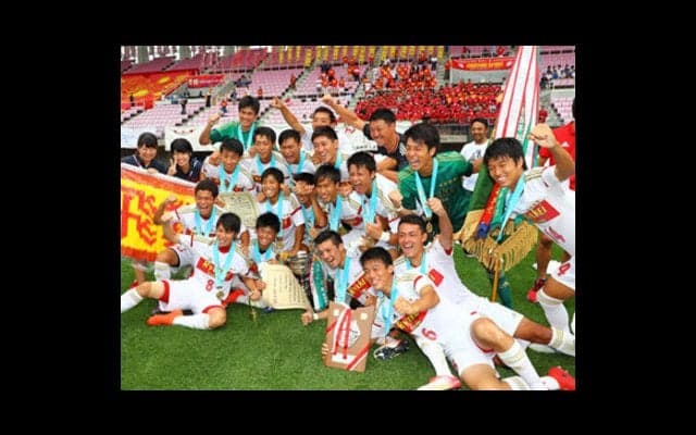 流経大柏、２度目の総体サッカーＶ。勝利にこだわる名将に選手が共鳴