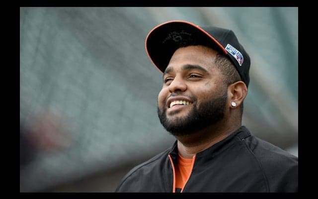 【MLB】一時は体重増で批判浴びた「パンダ」が…横っ飛び→膝立ち送球の華麗美技