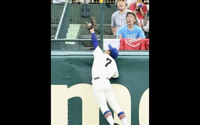 延長11回の熱戦を制したのは天理！エース碓井が148球完投！  【第99回全国高校野球選手権大会第10日】