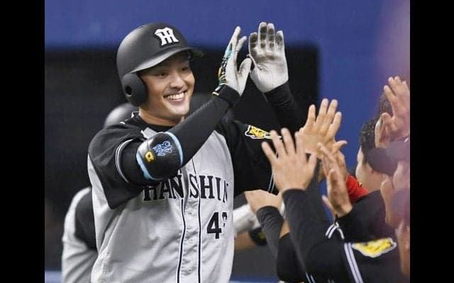 秋山がプロ初の2ケタ勝利達成！阪神が3発圧勝！