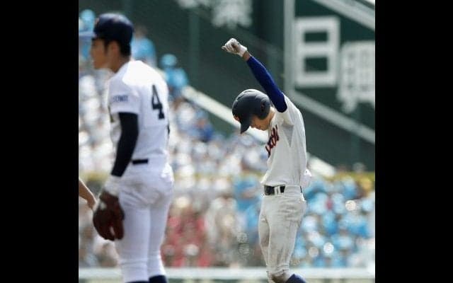 夏の甲子園初の1試合満塁アーチ2本含む  済美との空中戦制した盛岡大附がベスト8初進出！【第99回全国高校野球選手権大会第11日】