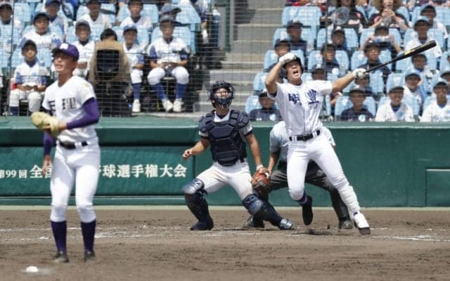 記録ずくめの乱打戦制した天理が27年ぶりベスト4へ！【第99回全国高校野球選手権大会第12日 準々決勝】