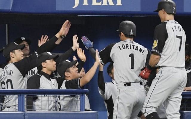 鳥谷が連日の3安打！通算2000安打へ加速！