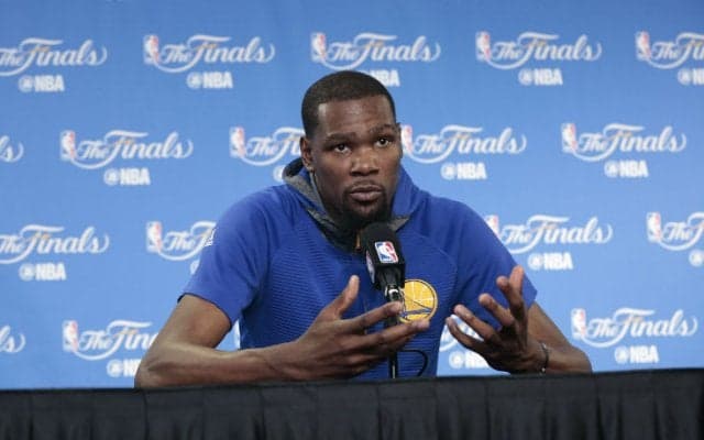 「KDのようになるな。安易な道を選ぶな」教師の行きすぎた指導にケビン・デュラントが激怒「刑務所に入れられるべき！」