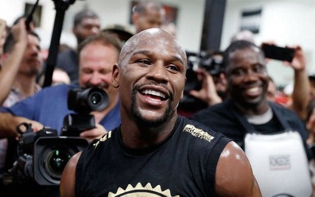 40歳の元王者メイウェザー、体力勝負では不利を認めるが「経験では俺のほうが上」