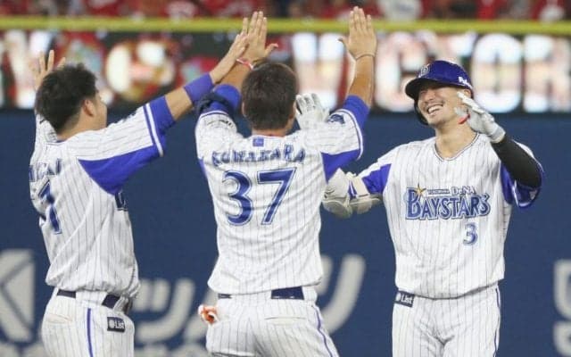 連夜のサヨナラ劇！横浜DeNAが5点差を逆転しての劇的勝利！