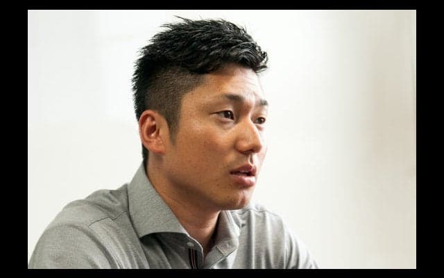 膝の負傷との戦い、戦力外、異例の営業転身　ドラフト5球団競合左腕の今