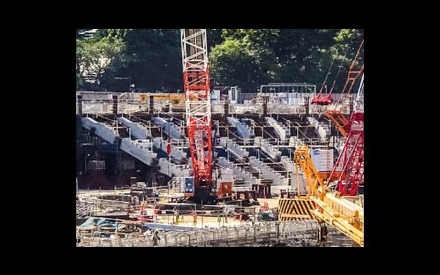 新国立競技場にサッカーファンの疑問。スタンドがなだらかすぎないか？