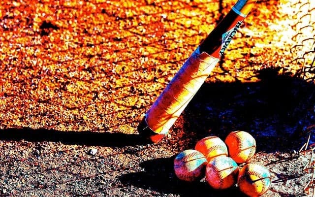 オリックスが西武との乱打戦を制す…小谷野栄一が逆転3ラン、平野佳寿が史上13人目の150セーブ達成