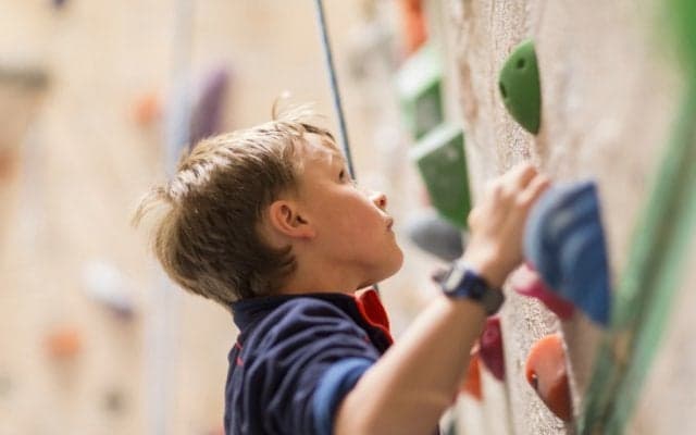 子育てにもいい？ 子どもも楽しめるボルダリング施設6選