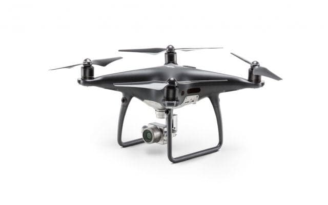 DJI、新デザインのドローン「Phantom 4 Pro Obsidian」と「Mavic Pro Platinum」を発表