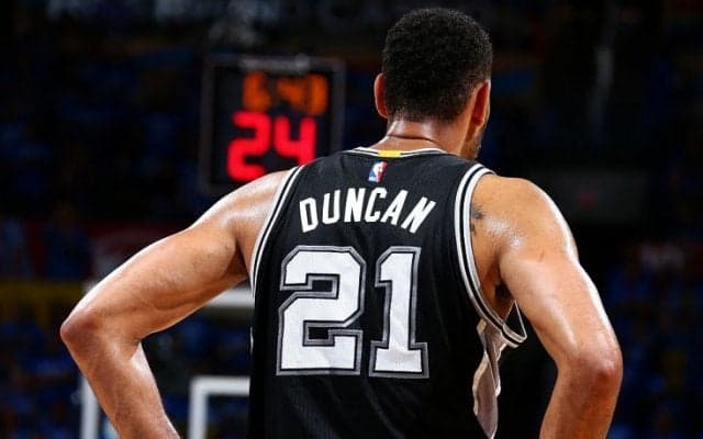 元スパーズのティム・ダンカン、大型ハリケーン『ハービー』で被害を受けたヒューストンに届けるべく救援物資を用意