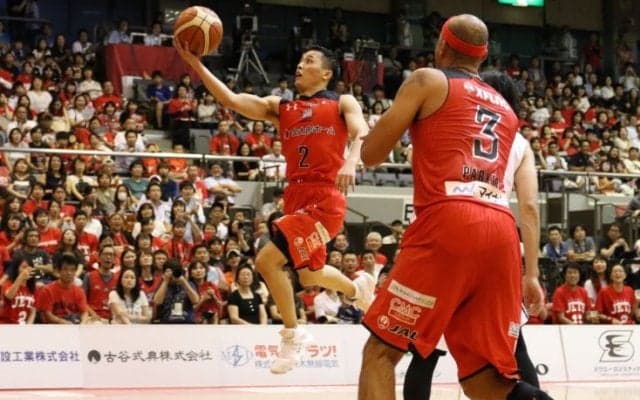 アーリーカップ『関東』の初戦、千葉ジェッツが得意の「堅守から走るバスケット」で横浜ビー・コルセアーズに完勝！