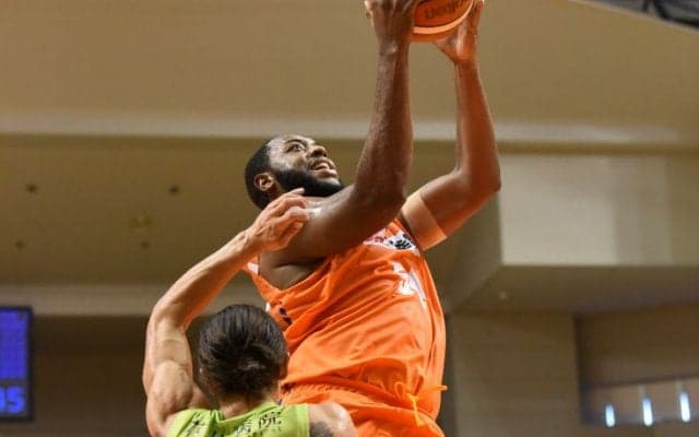 新潟アルビレックスBBが見せた『ホストチーム』の意地、ダバンテ・ガードナーが主役を演じてレバンガ北海道に競り勝つ