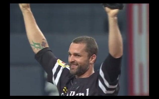 ソフトBサファテがついに日本新47セーブ「偉大な2人の投手を超えられた」