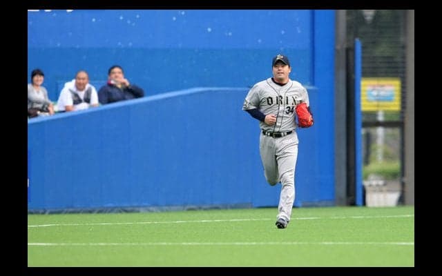 初めも終わりも緊急登板、同学年コーチが振り返る井口資仁との不思議な縁