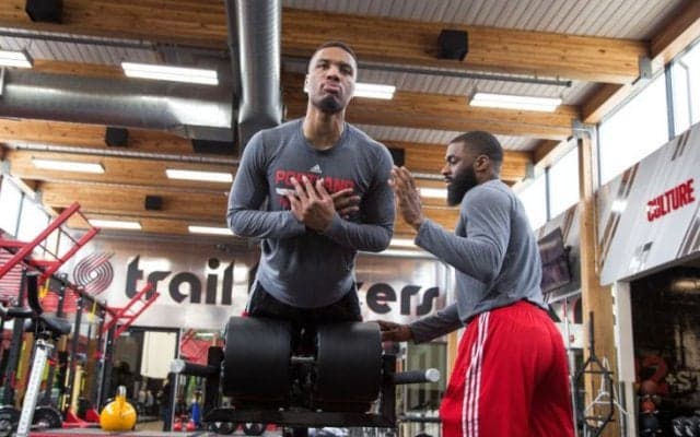 デイミアン・リラード、トレイルブレイザーズにプレーオフでの勝利をもたらすべくルーキー時代と同じ体重まで絞り上げる