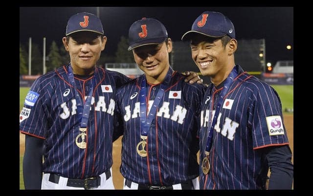 侍U-18代表が帰国の途、不動の3番・安田「20人しか味わえない経験ばかり」